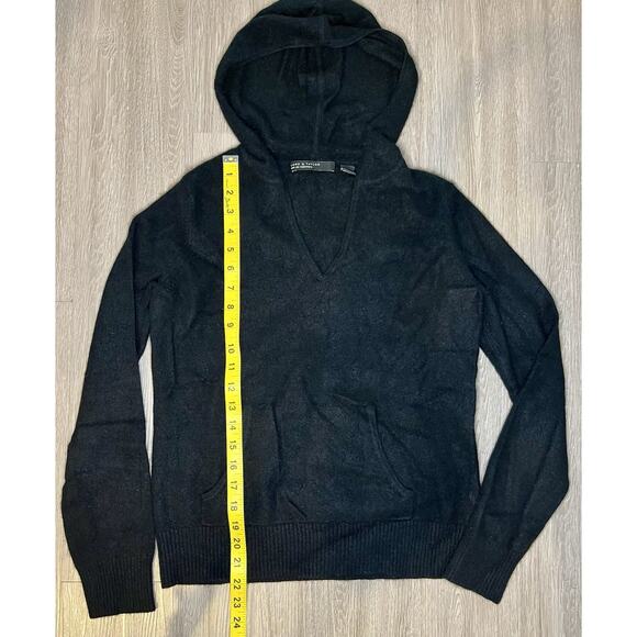 Lord & Taylor 100% Cashmere Hoodie Sweater Black Women’s XL, Kangaroo Pocket - Picture 3 of 4